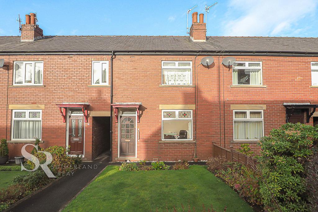 Hayfield Road, New Mills, SK22 2 bed terraced house £215,000