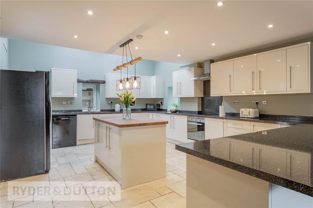 Kitchen Area: