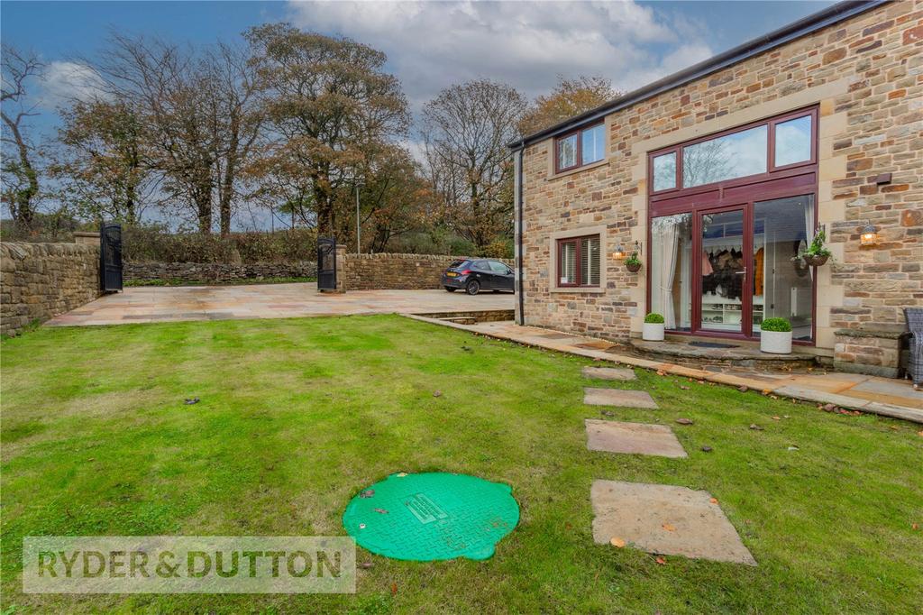 Lawn Gardens: