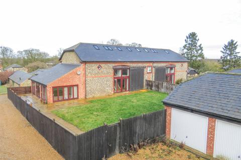 5 bedroom barn conversion to rent - Church Farm Barns Short Road, Snailwell, Newmarket