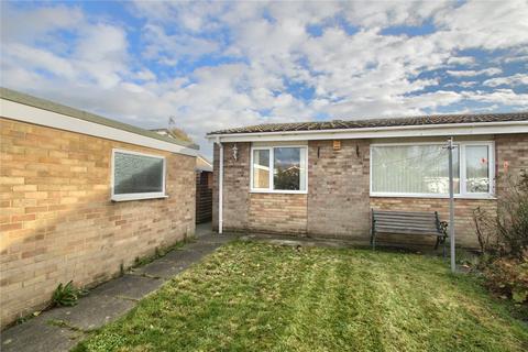 2 bedroom bungalow for sale - Whitfield Close, Eaglescliffe