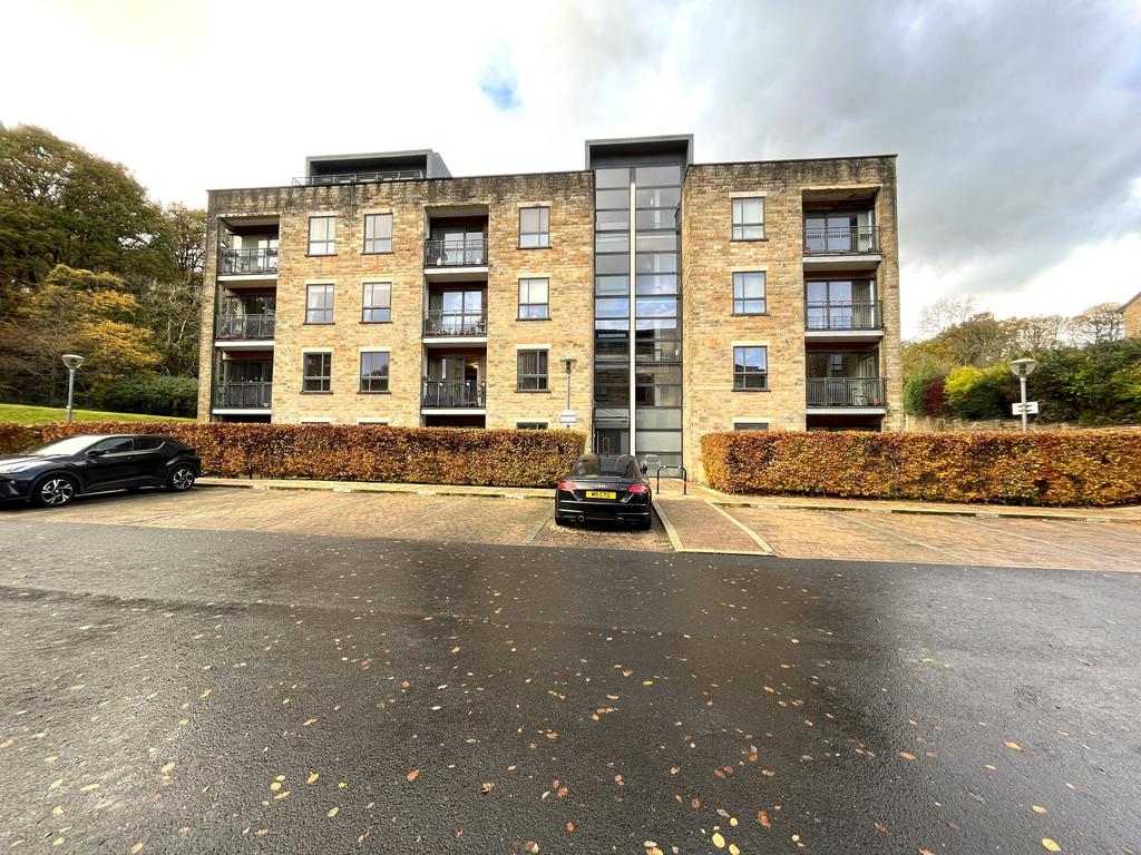 Deakins Mill Way, Egerton, Bolton, BL7 2 bed flat £1,000 pcm (£231 pw)