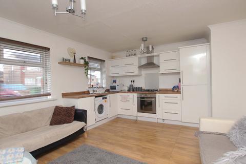 1 bedroom flat for sale, Milton Close, Beddau, CF38 2TN