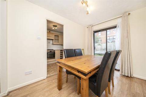 3 bedroom terraced house to rent, Badminton Mews, London, E16