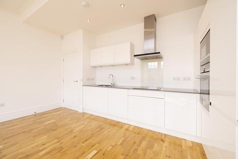 Flat 4, 432 Lanark Road, Kingsknowe, Edinburgh, EH13 0NJ