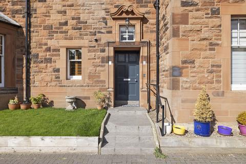 Flat 4, 432 Lanark Road, Kingsknowe, Edinburgh, EH13 0NJ