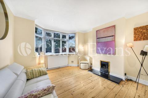 35 Begbie Road, London, SE3 8BY
