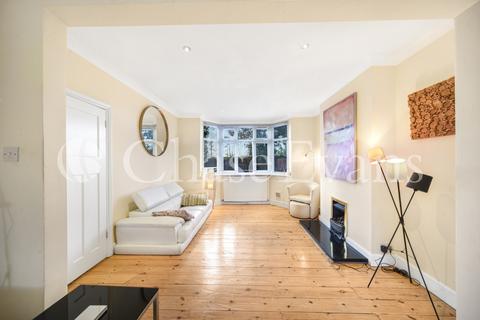 35 Begbie Road, London, SE3 8BY
