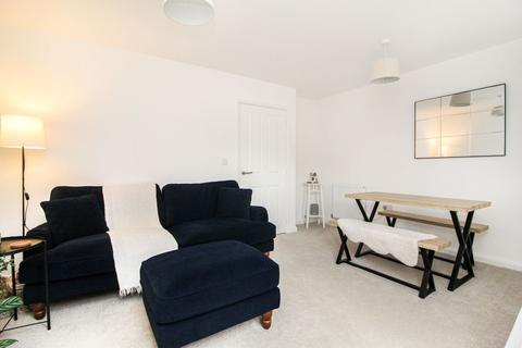 6 Teal Walk, Biddenham, Bedford, MK40 4UD