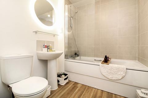 6 Teal Walk, Biddenham, Bedford, MK40 4UD