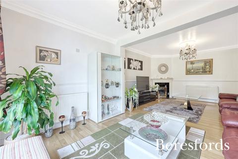 28 Front Lane, Upminster, RM14 3YD