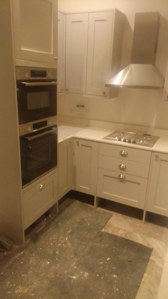 Ashurst Road, London, N12 5 bed terraced house £3,300 pcm (£762 pw)