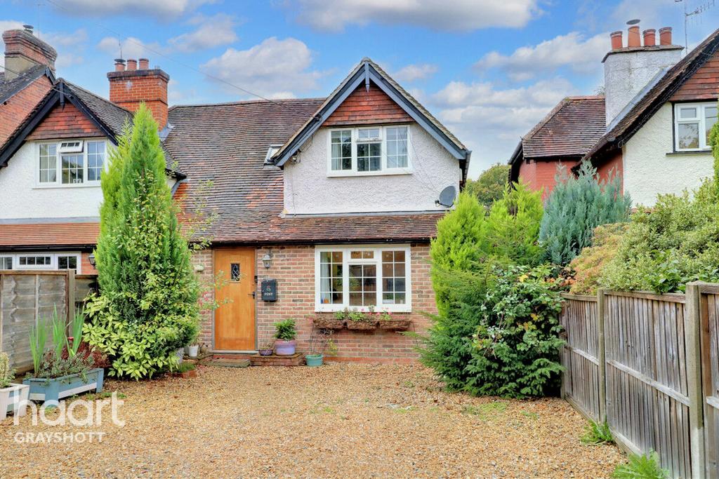 Heath Road, Haslemere 3 bed semidetached house £575,000