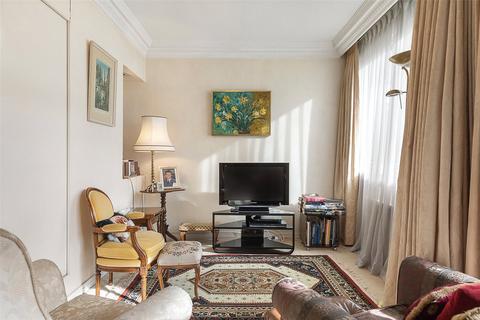 4 bedroom apartment for sale, London House, 7-9 Avenue Road, St. John's Wood, London, NW8
