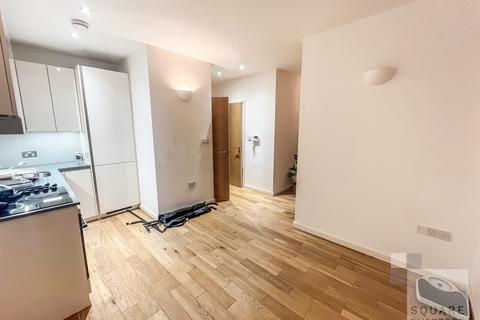 Studio to rent, Canning Road, Stratford, E15