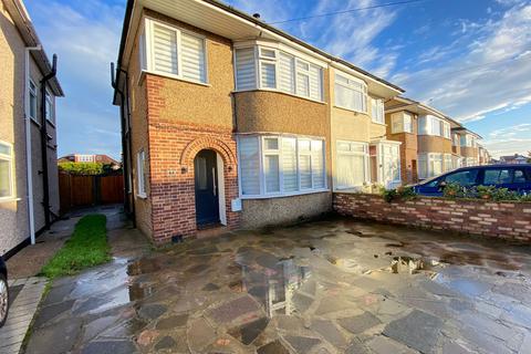 3 bedroom semi-detached house to rent, Elgin Avenue, Harrow, HA3