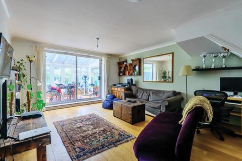 199 John Ruskin Street, London, SE5 0PT