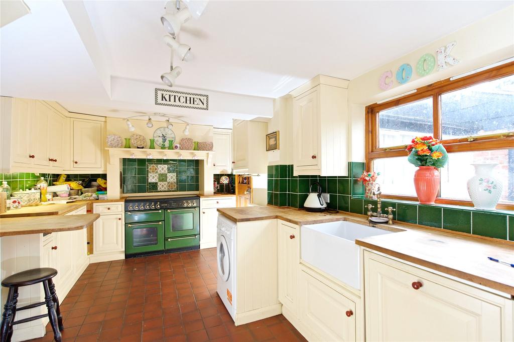 Kitchen/Breakfast