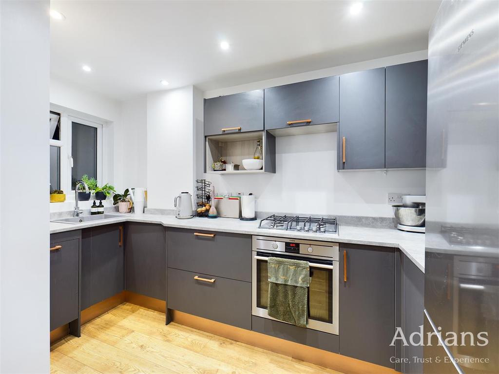 Kitchen /
