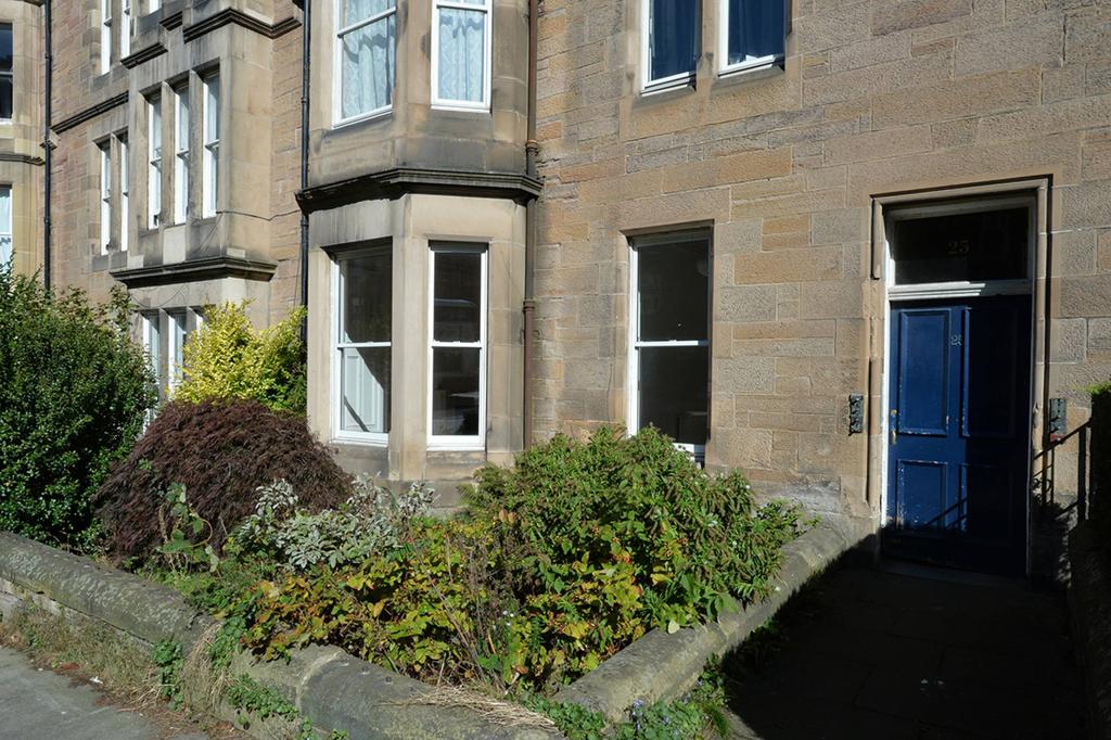 MFL8211353 730.jpg