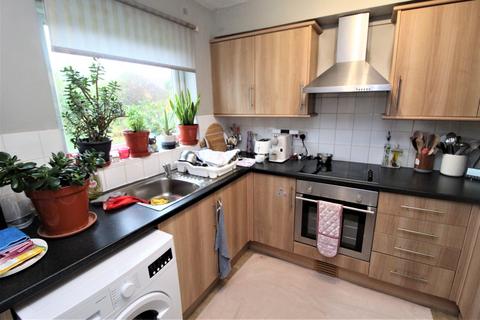 2 bedroom apartment to rent, Cuffley Court, Hemel Hempstead, Hertfordshire, HP2 7LT