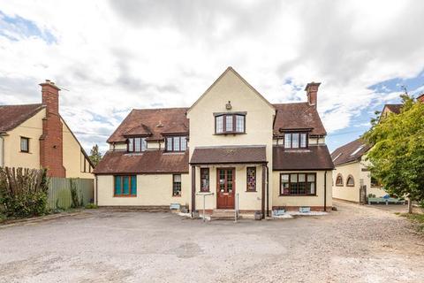 6 bedroom detached house for sale - Bristol Road, Chippenham, Wiltshire, SN15