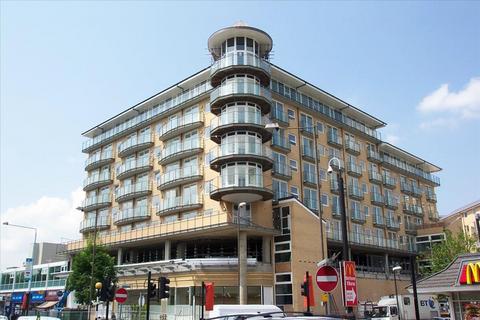 1 bedroom flat to rent, Azalea House, Feltham, TW13