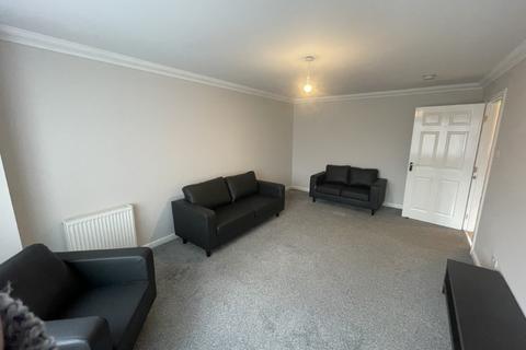 2 bedroom flat to rent, Union Road, Camelon, Falkirk, FK1