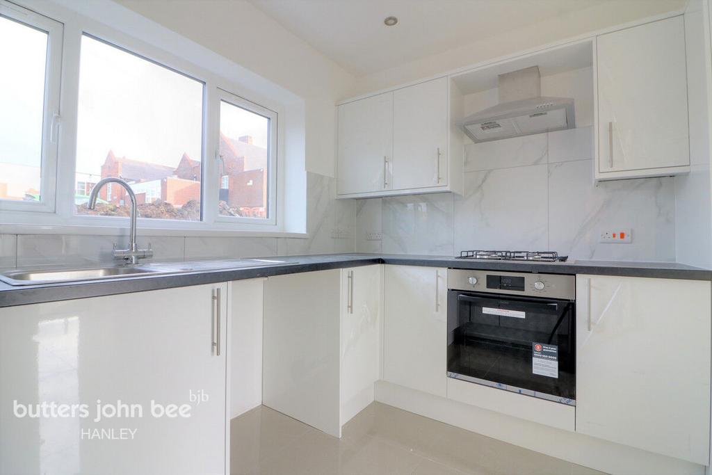 Swan Bank, Talke 3 bed detached house for sale £200,000