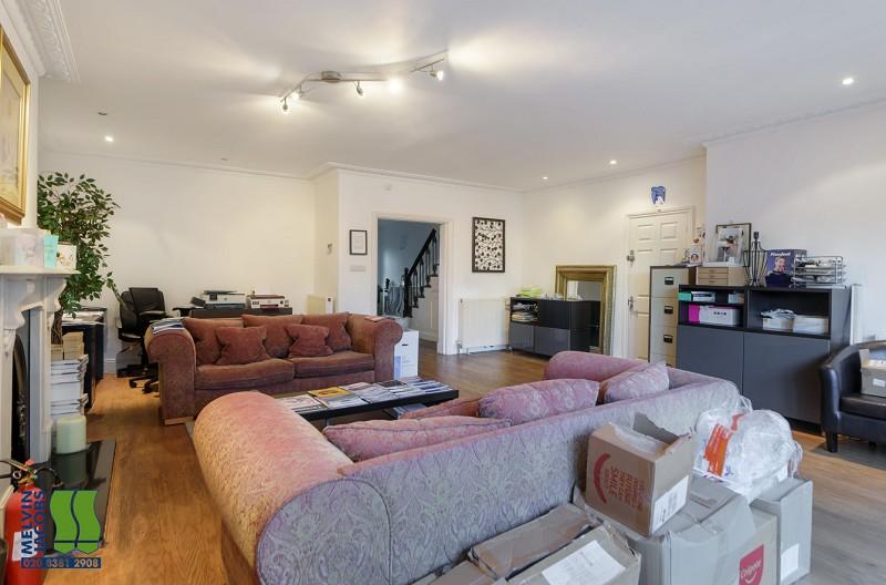 Whitchurch Lane, Edgware, Greater London. HA8 6QL 5 bed semidetached