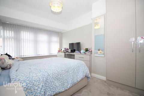 30 Denstone Avenue, Blackpool, FY2 0JA