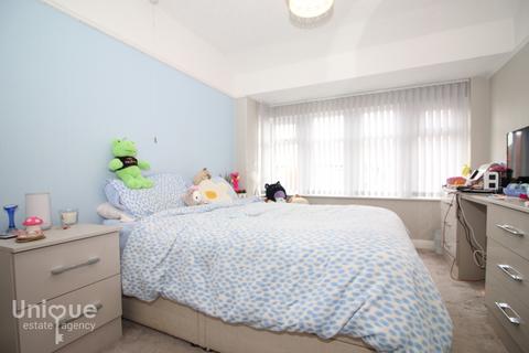 30 Denstone Avenue, Blackpool, FY2 0JA