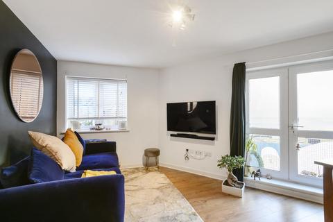 2 bedroom flat for sale - Paxton Place, West Norwood
