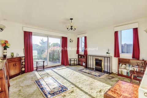 222 Hawes Lane, West Wickham, BR4 9AF