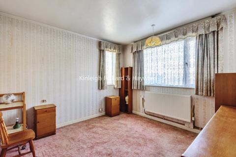 222 Hawes Lane, West Wickham, BR4 9AF