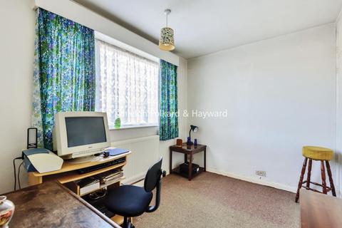 222 Hawes Lane, West Wickham, BR4 9AF