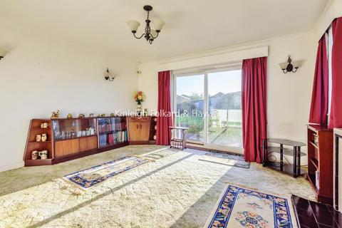 222 Hawes Lane, West Wickham, BR4 9AF