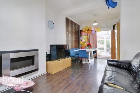 135 Wellesley Road, Ilford, IG1 4LN