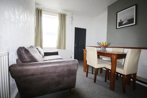 1 bedroom in a house share to rent, 13 Rosemary Lane, Lincoln, Lincolnshire, LN2 5AT