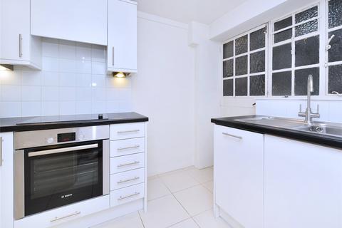 2 bedroom apartment to rent, Fulham Road, London, SW3