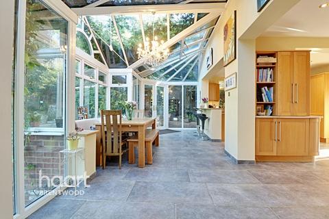12 Weald Close, Brentwood, CM14 4QU