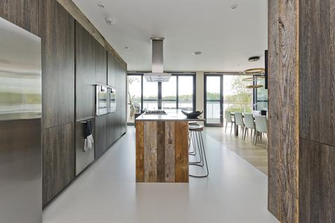 undefined, Longdoles, Lechlade, GL7