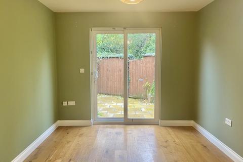 undefined, Kennford, Exeter