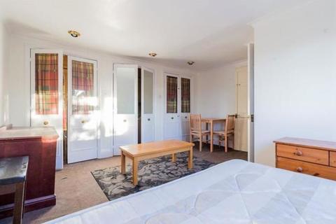 10 Murillo Road, London, SE13 5QE