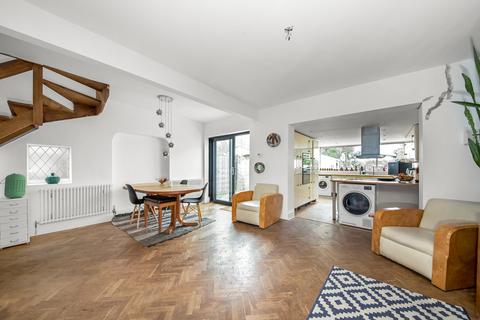 22 Begbie Road, London, SE3 8DA