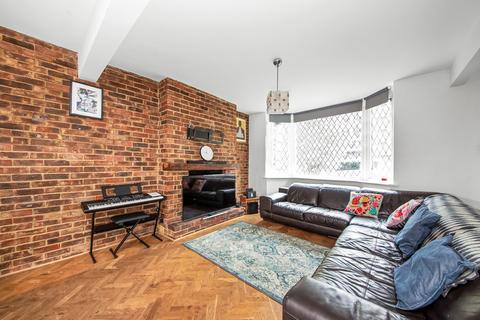 22 Begbie Road, London, SE3 8DA
