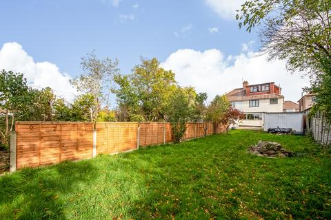 22 Begbie Road, London, SE3 8DA