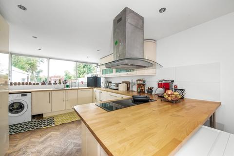 22 Begbie Road, London, SE3 8DA
