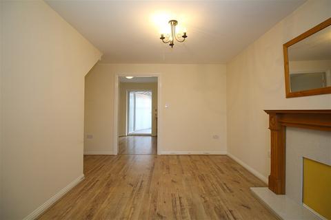 2 bedroom semi-detached house to rent, Orchard Close, Shepshed, LE12