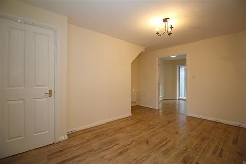 2 bedroom semi-detached house to rent, Orchard Close, Shepshed, LE12